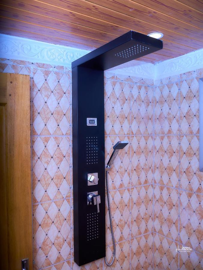 Naiveli-Palm Appartement Meuble Sobre Et Chic Douala Extérieur photo