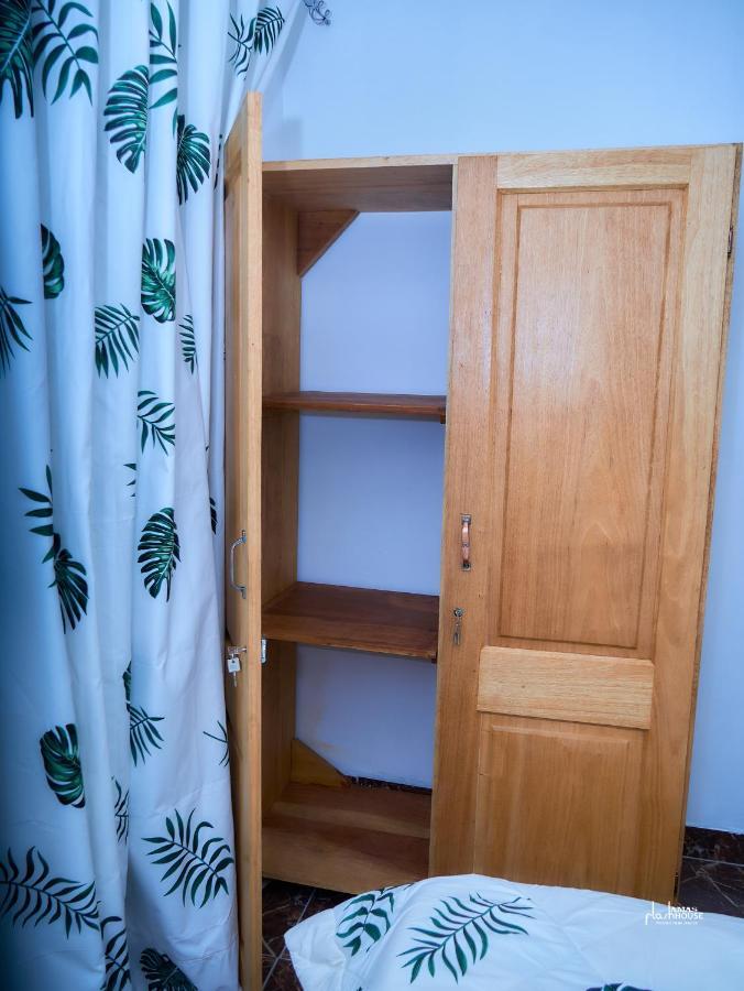 Naiveli-Palm Appartement Meuble Sobre Et Chic Douala Extérieur photo