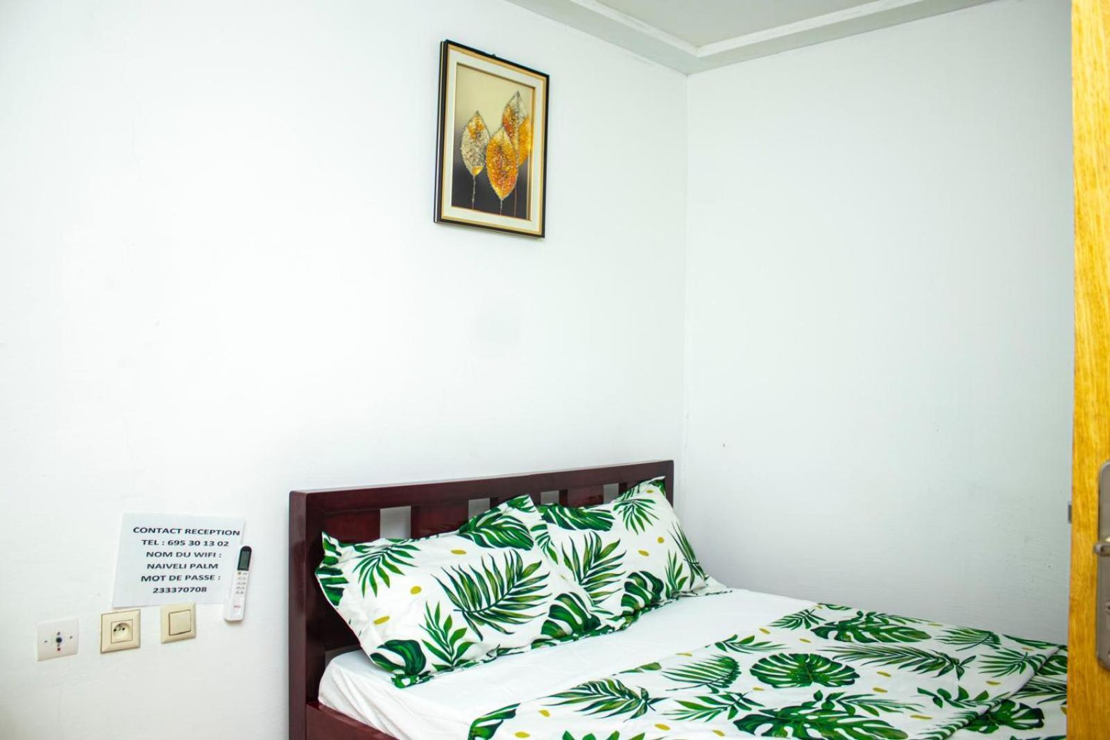 Naiveli-Palm Appartement Meuble Sobre Et Chic Douala Extérieur photo