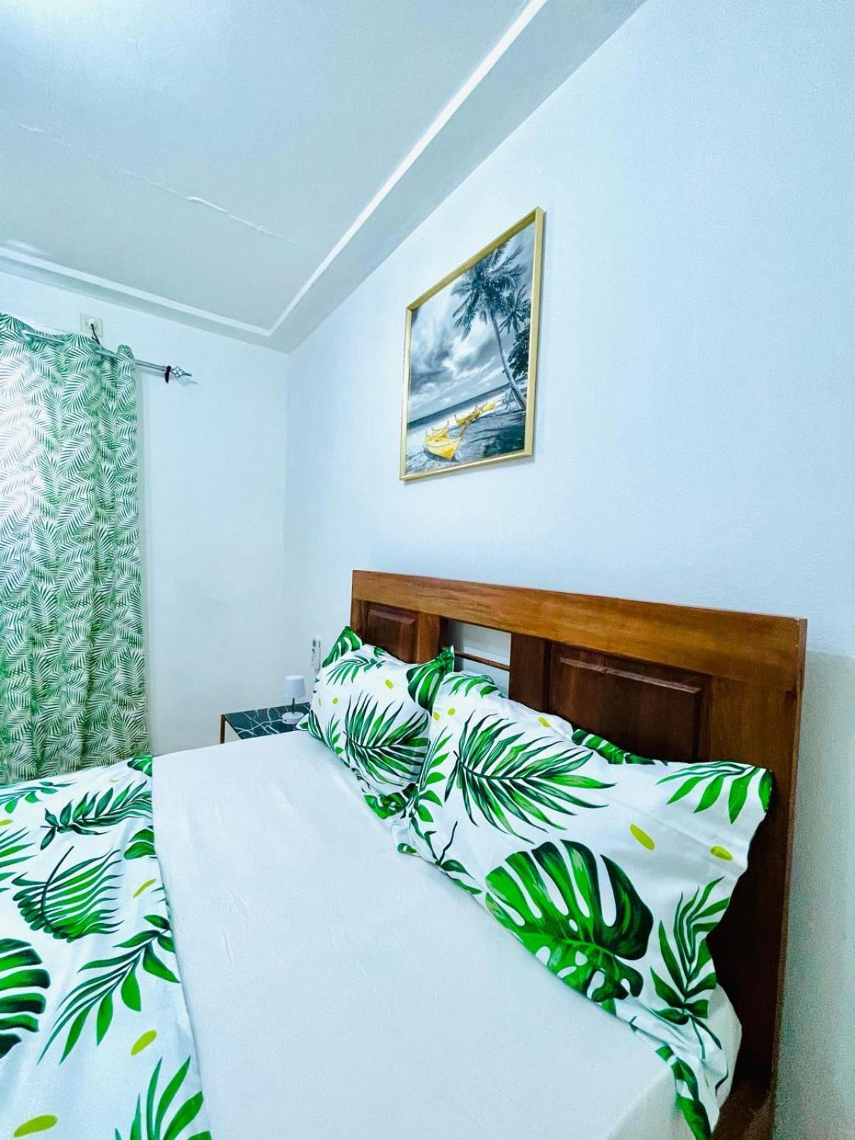 Naiveli-Palm Appartement Meuble Sobre Et Chic Douala Extérieur photo
